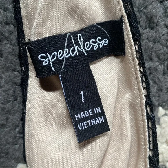 Short party dress - Picture 3 of 4